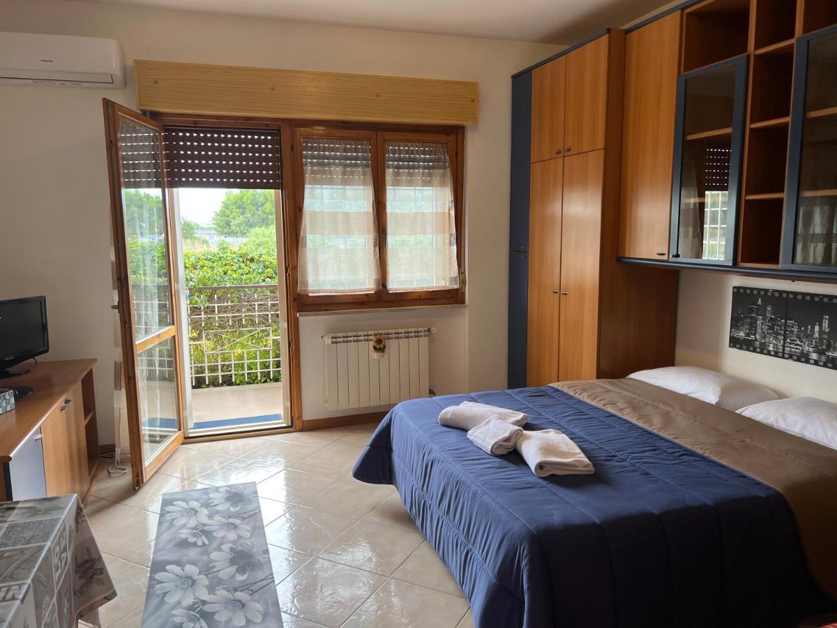 นูโอว่า เฟียร่า บีแอนด์บี Bed & Breakfast ปอนเต กาเลเรีย ห้อง รูปภาพ